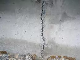house foundation crack
