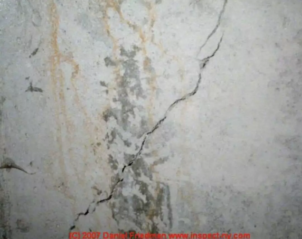 house foundation crack