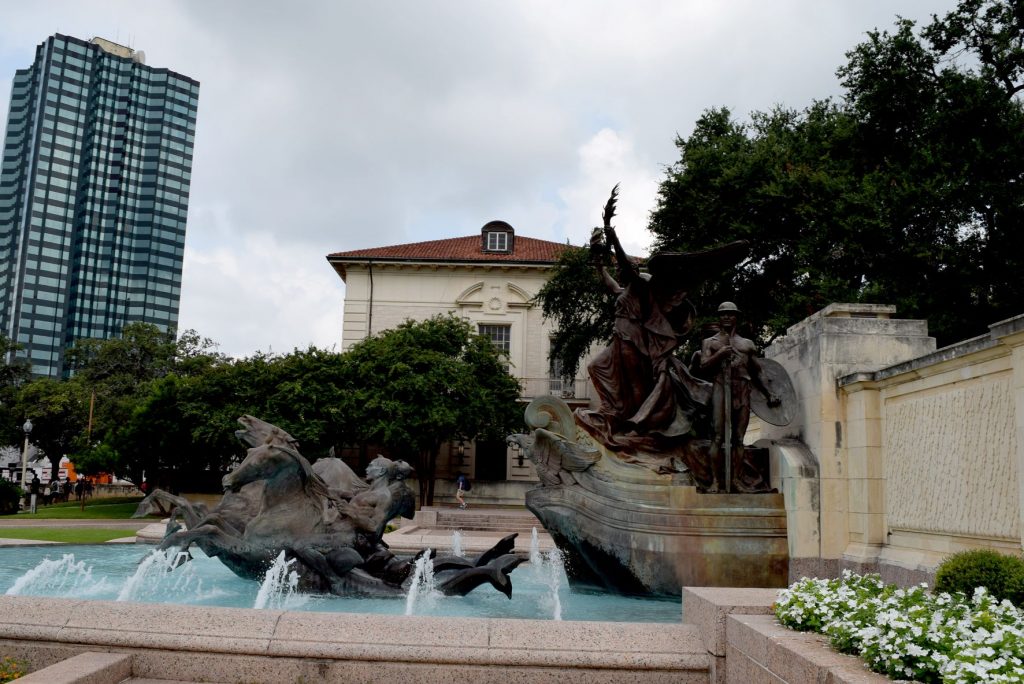 A fountain on the University of Texas Austin campus